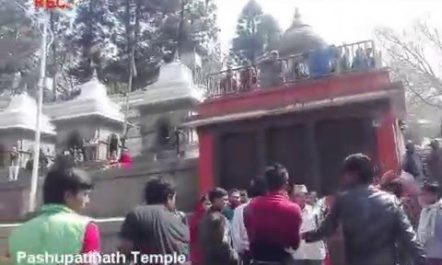 आर्यघाटमा ग्याङ फाइट Live fight in Nepal