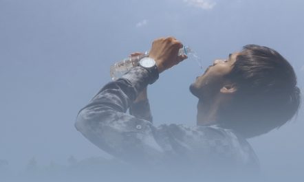 नेपालमा बढ्यो गर्मी, प्रसस्त पानी पिउन चिकित्सकको सुझाब
