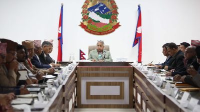 निर्वाचनको सहज वातावरण बनाउन निरन्तर छलफलमा प्रधानमन्त्री कार्की