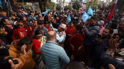 रविको स्वागतमा रास्वपा पार्टी कार्यालयमा भिडभाड