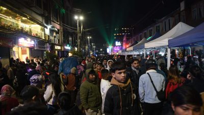 क्रिसमस इभमा उत्सवमय बनेका पर्यटकीय क्षेत्र ठमेल र दरबारमार्ग