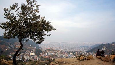 पानी परेसँगै खुल्न थाल्यो काठमाडौं (फोटो फिचर)